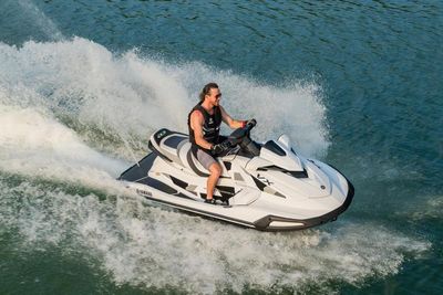 Yamaha WaveRunner VX Cruiser® HO