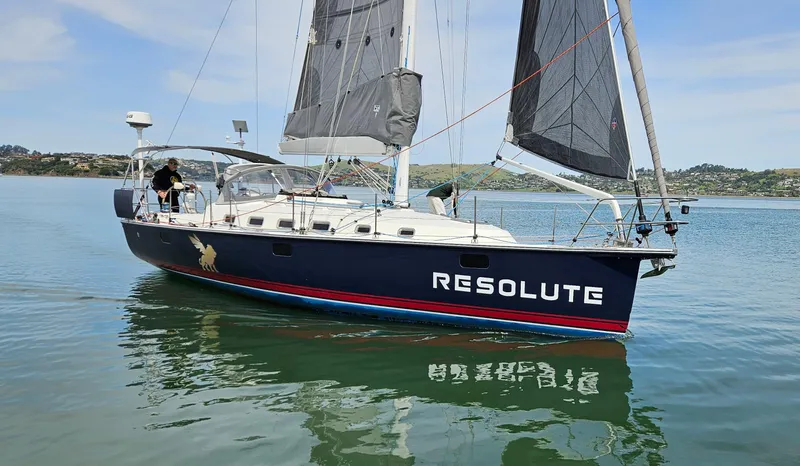 Resolute Yacht Photos Pics 