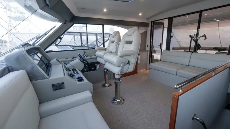  Yacht Photos Pics Flybridge helm from port forward