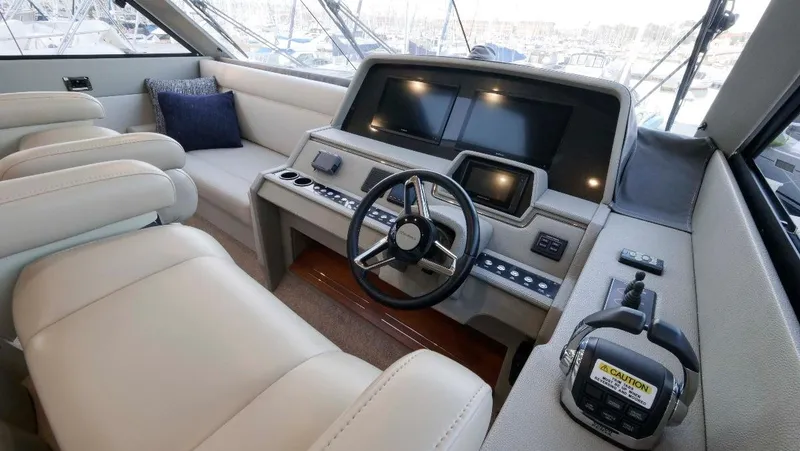  Yacht Photos Pics Flybridge helm 2