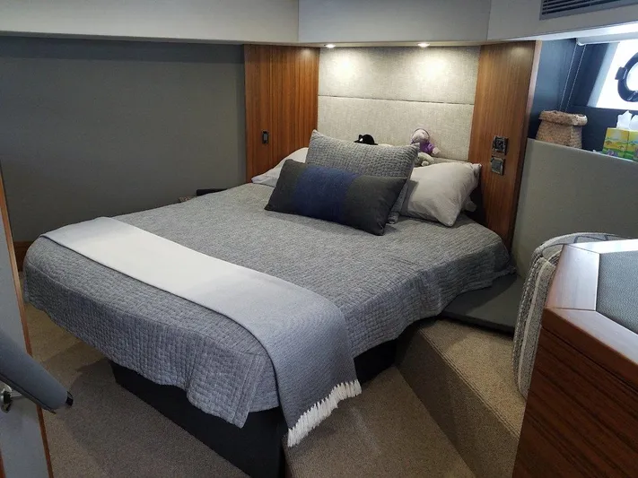  Yacht Photos Pics Master stateroom bed with storage under