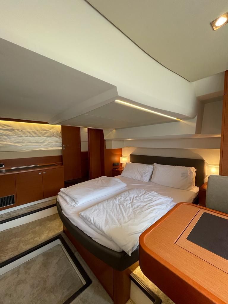 2011 Prestige 49 