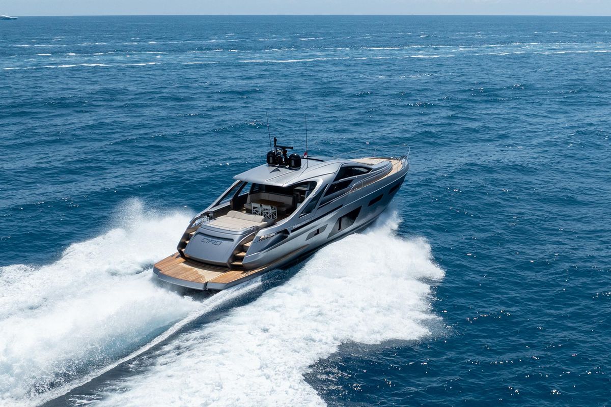 2024 Pershing 69 
