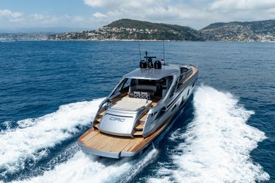Yacht