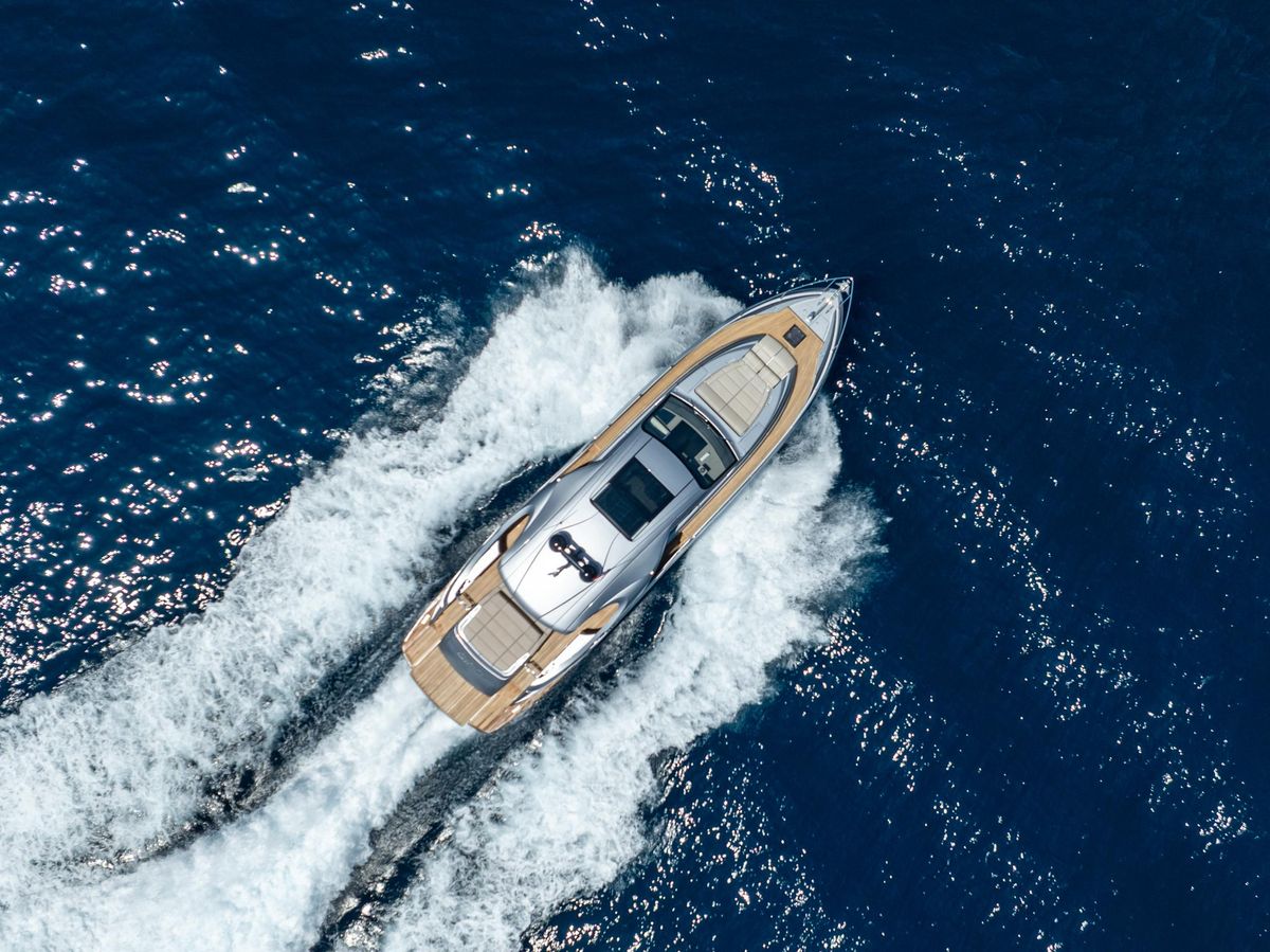 2024 Pershing 69 