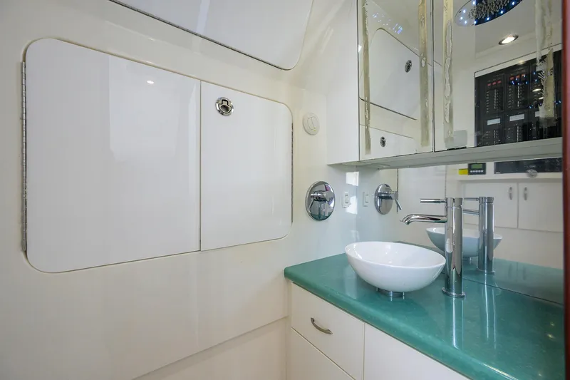 Tales N' Ales Yacht Photos Pics 2018 Buddy Davis 42 Center Console Head