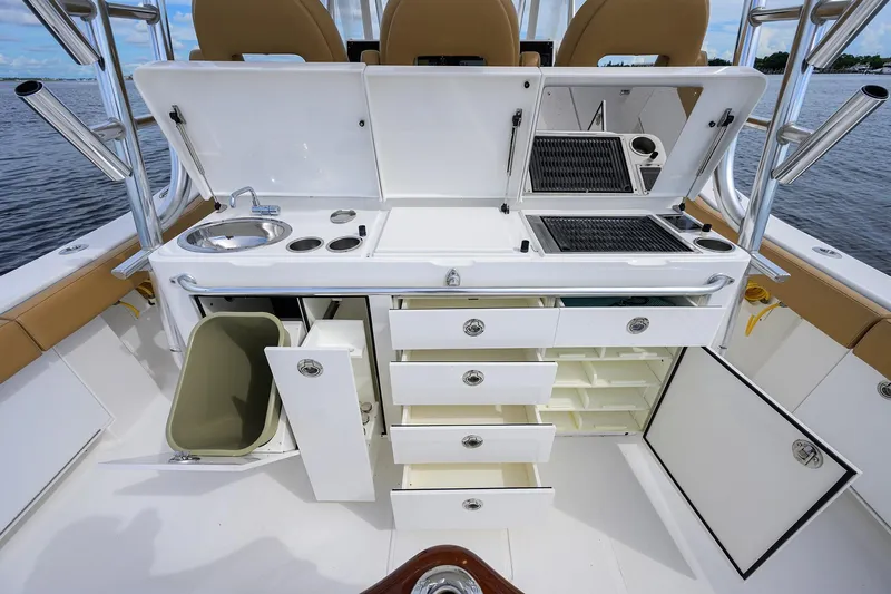 Tales N' Ales Yacht Photos Pics 2018 Buddy Davis 42 Center Console tackle center