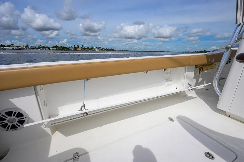 Tales N' Ales Yacht Photos Pics 2018 Buddy Davis 42 Center Console deck