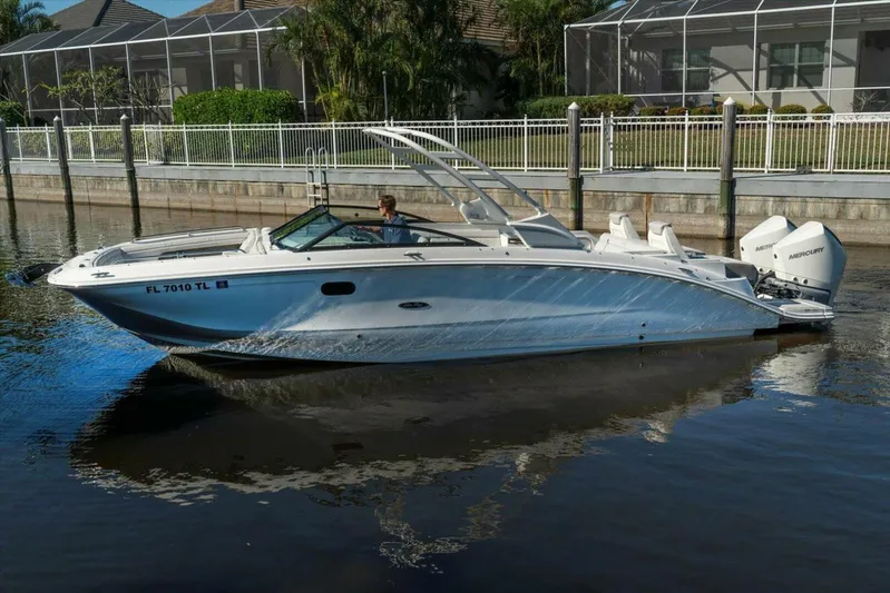  Yacht Photos Pics 2023 Sea Ray 29' - Image 54