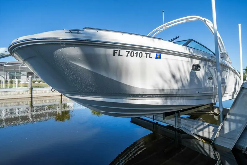  Yacht Photos Pics 2023 Sea Ray 29' - Image 14