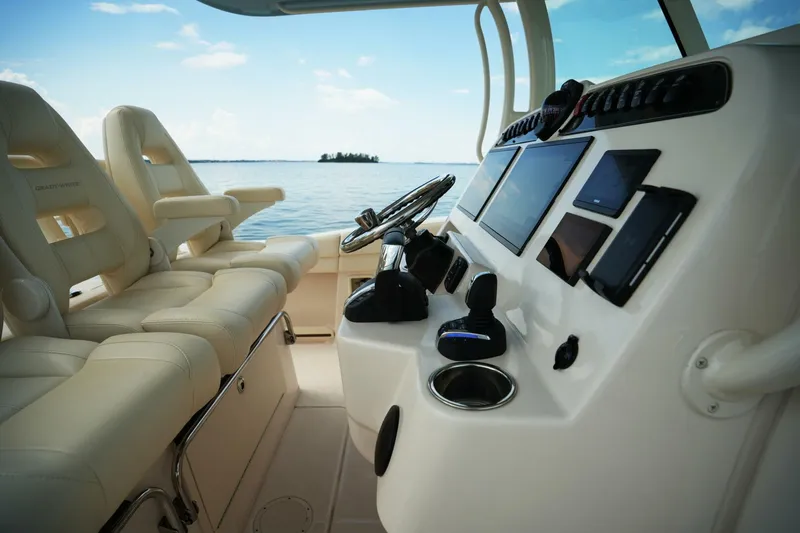  Yacht Photos Pics 2023 Grady-white 336 Canyon - Image 21