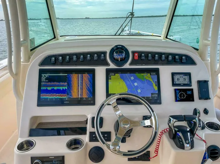  Yacht Photos Pics 2023 Grady-white 336 Canyon - Image 32