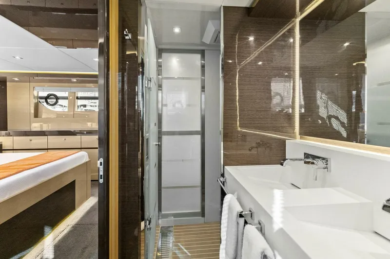 Seas The Day Yacht Photos Pics 2019 Cruisers Yachts 60 Cantius - Image 64