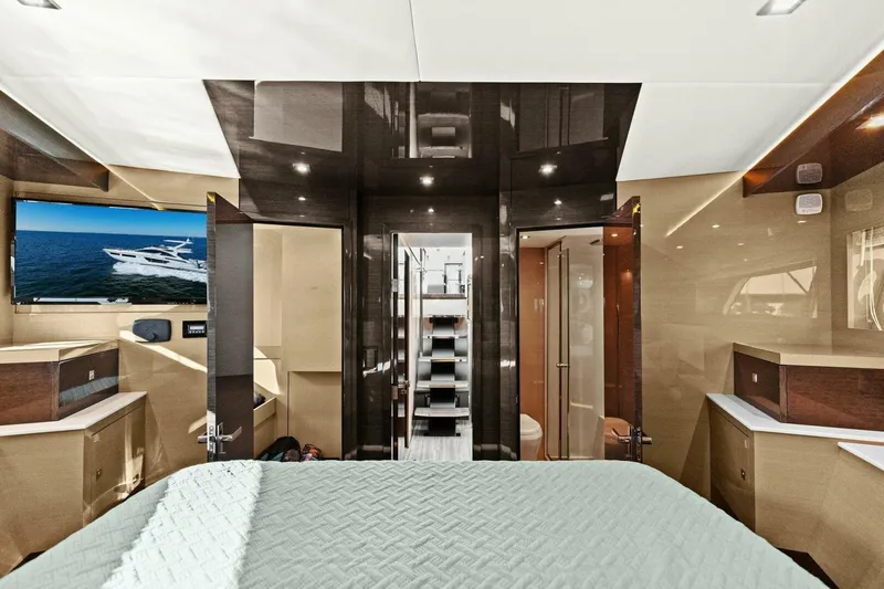 Seas The Day Yacht Photos Pics 2019 Cruisers Yachts 60 Cantius - Image 81