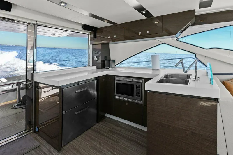 Seas The Day Yacht Photos Pics 2019 Cruisers Yachts 60 Cantius - Image 42