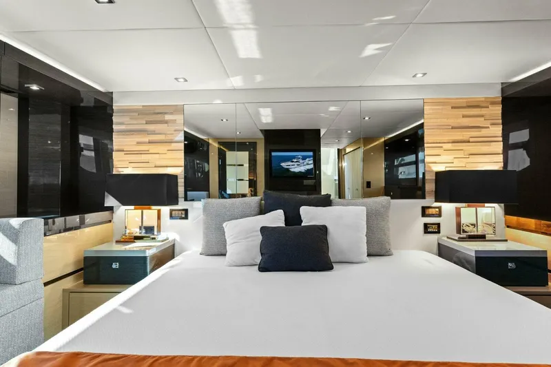 Seas The Day Yacht Photos Pics 2019 Cruisers Yachts 60 Cantius - Image 63