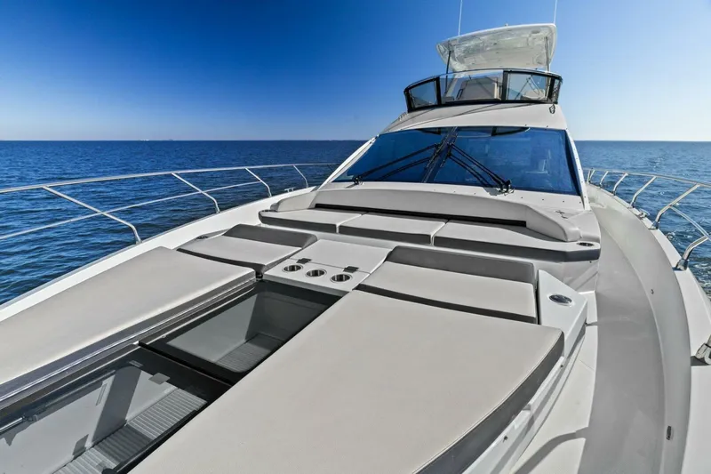 Seas The Day Yacht Photos Pics 2019 Cruisers Yachts 60 Cantius - Image 17