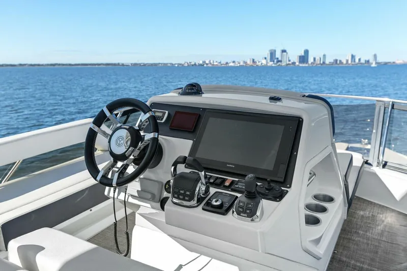 Seas The Day Yacht Photos Pics 2019 Cruisers Yachts 60 Cantius - Image 30