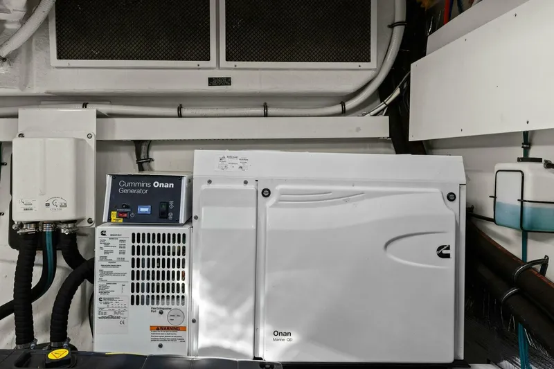 Seas The Day Yacht Photos Pics 2019 Cruisers Yachts 60 Cantius - Image 86