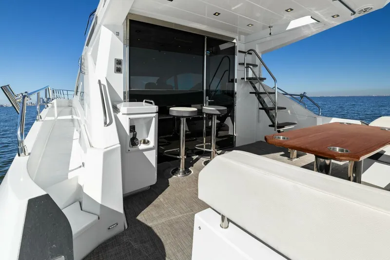 Seas The Day Yacht Photos Pics 2019 Cruisers Yachts 60 Cantius - Image 33