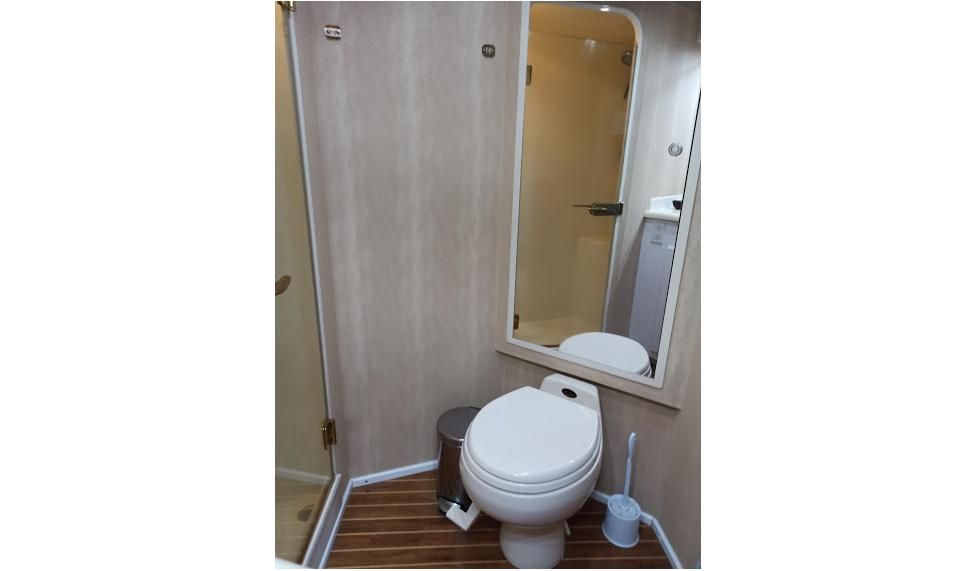 2002 Viking 55 