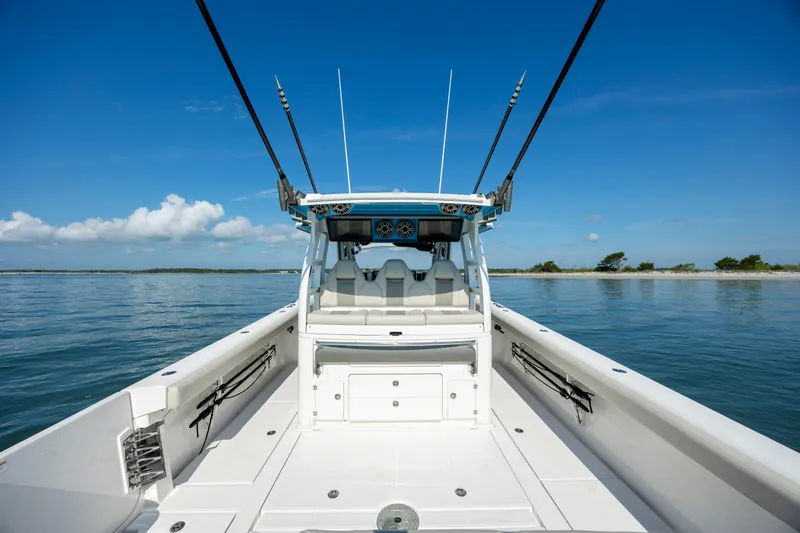  Yacht Photos Pics 2022 Solace 41 CS boat on calm water under clear blue sky.
