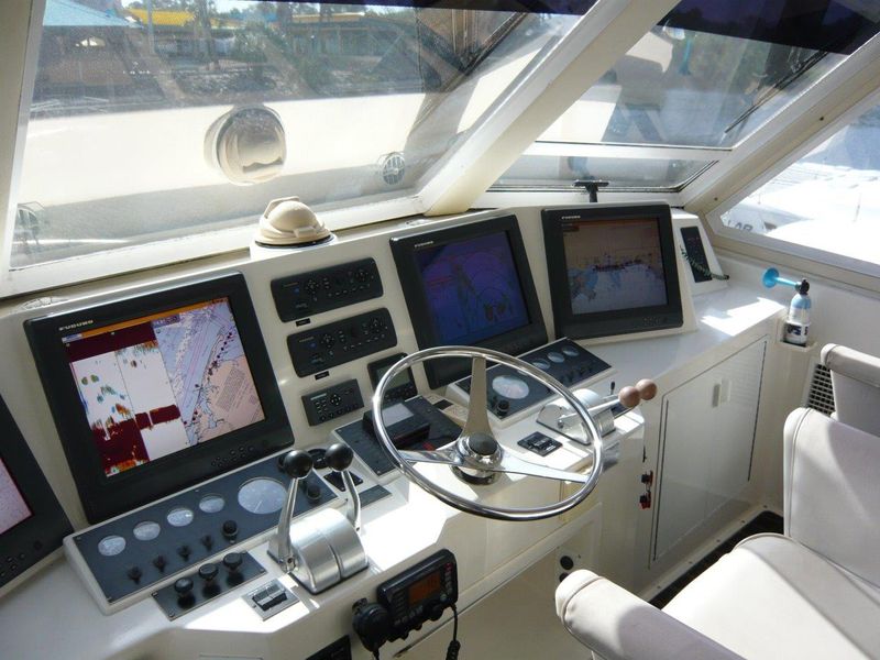 1995 Viking 60 Cockpit Sport Yacht