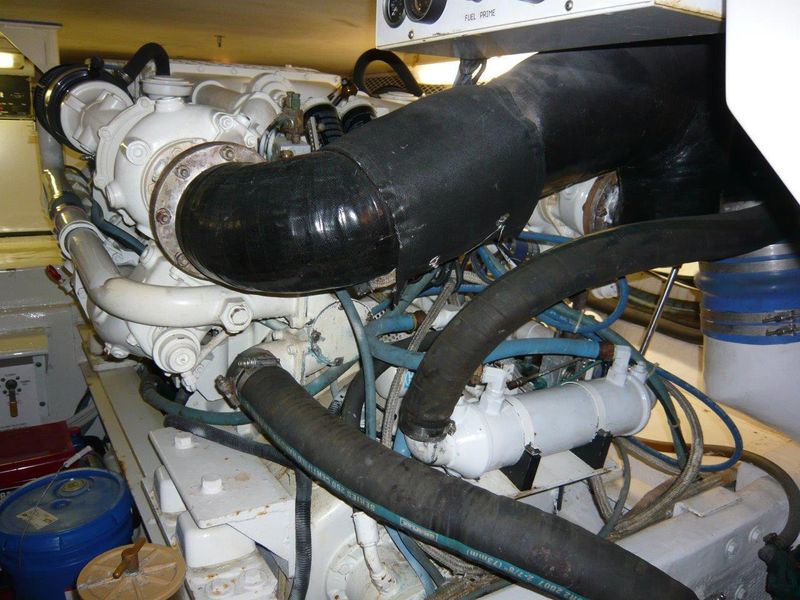 1995 Viking 60 Cockpit Sport Yacht
