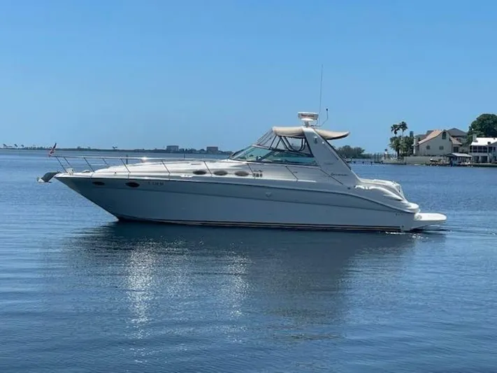 Jackarita Yacht Photos Pics 1998 Sea Ray 370 Sundancer - Image 6