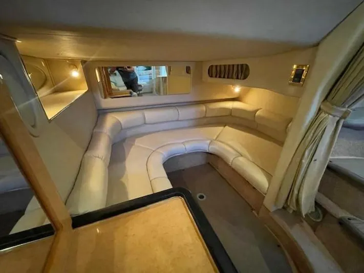 Jackarita Yacht Photos Pics 1998 Sea Ray 370 Sundancer - Image 32