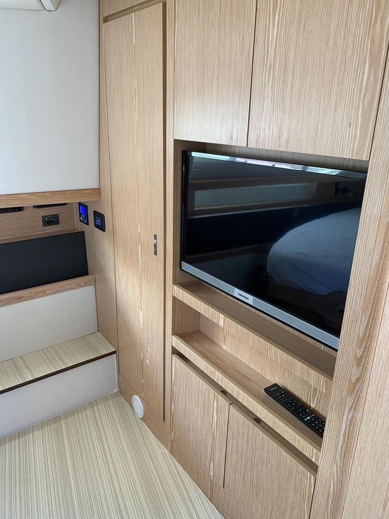 2017 Fjord 44 