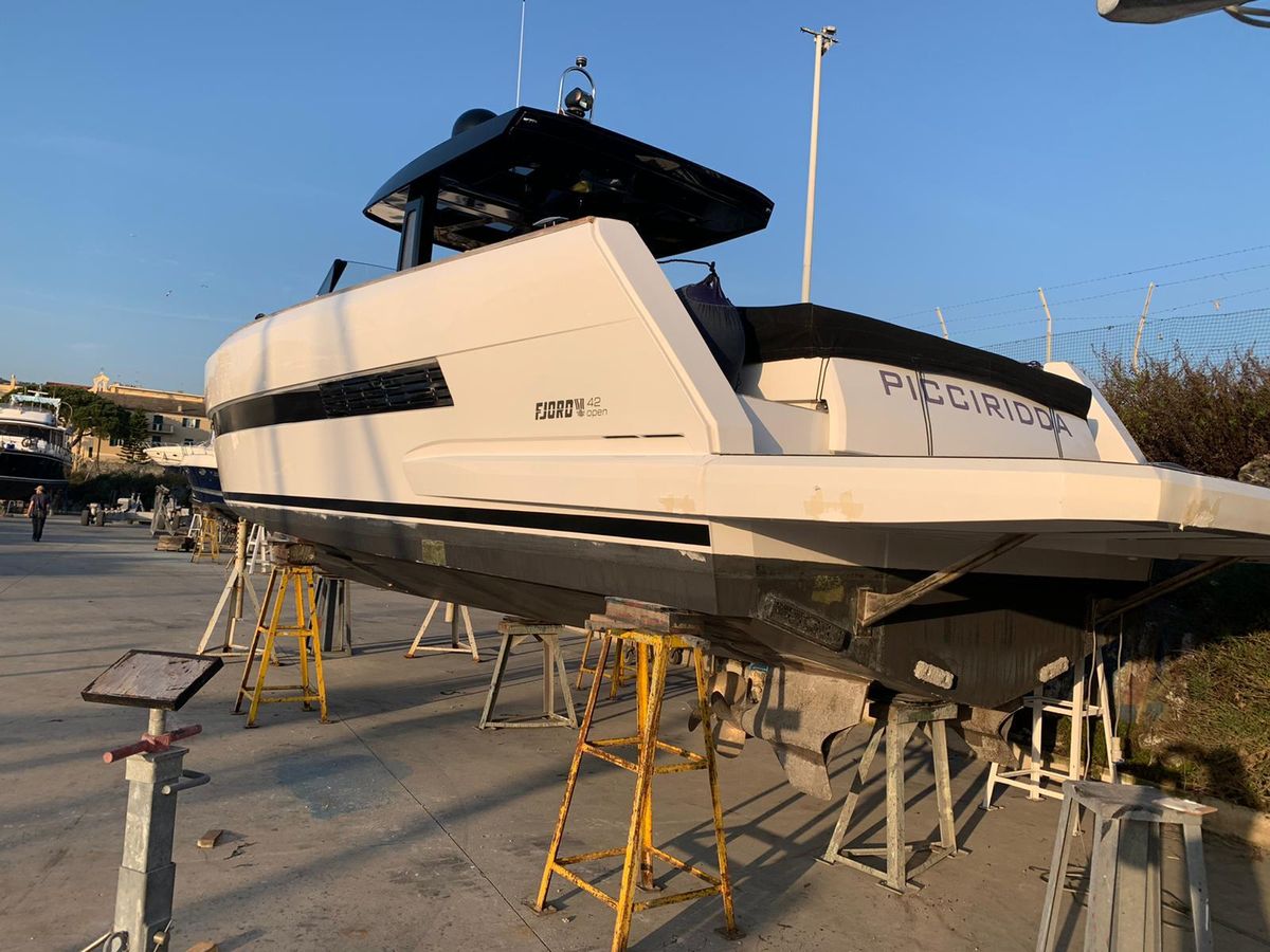 2017 Fjord 44 
