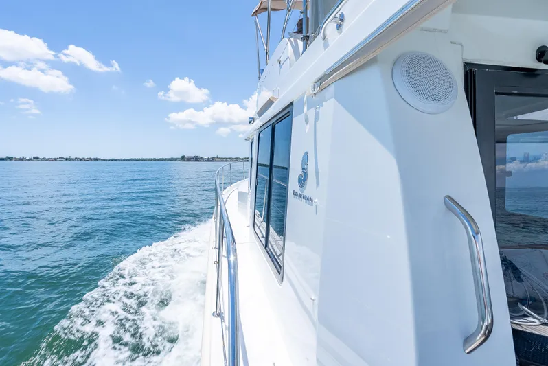 Good Timimg Yacht Photos Pics 