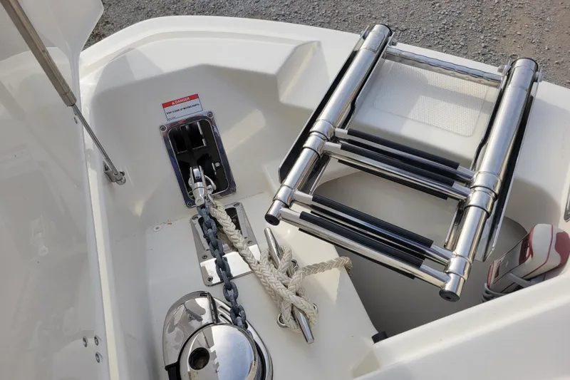  Yacht Photos Pics 2023 Boston Whaler 280 Vantage boat ladder and anchor setup.