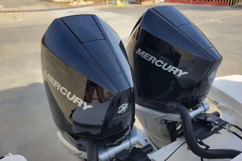  Yacht Photos Pics Twin Mercury outboard engines on a 2023 Boston Whaler 280 Vantage boat.