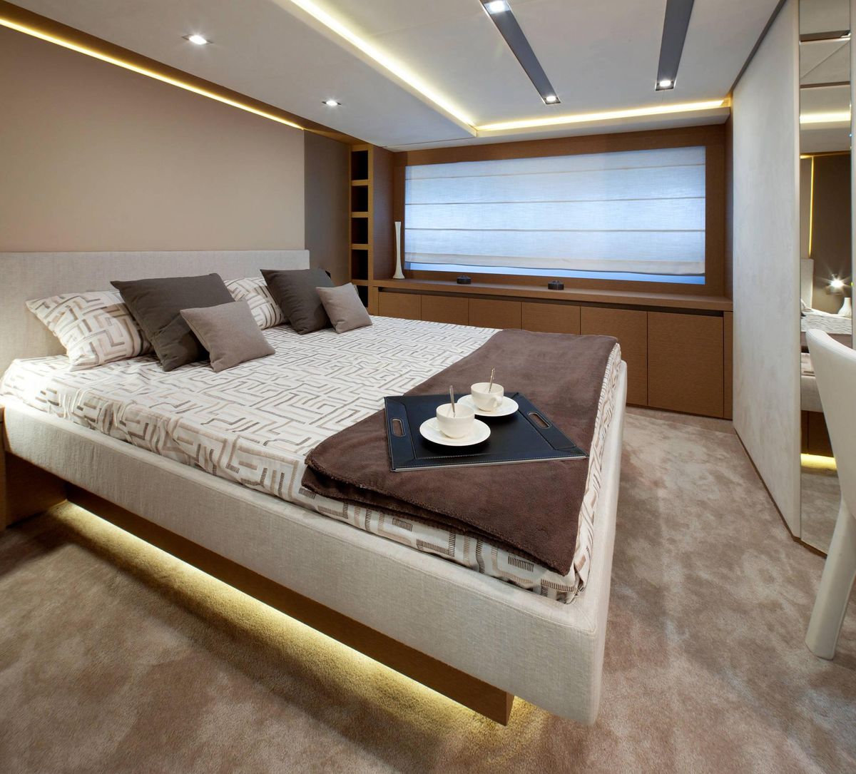 2016 Prestige 75 