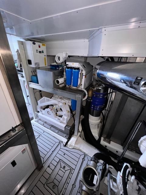 2016 Prestige 75 