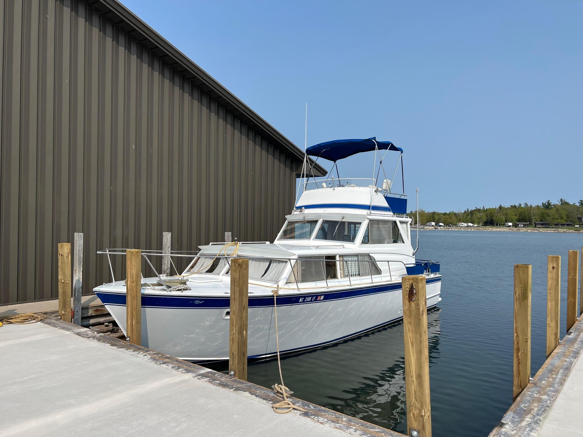 1975 Marinette 32' Cruiser Cruiser for sale - YachtWorld