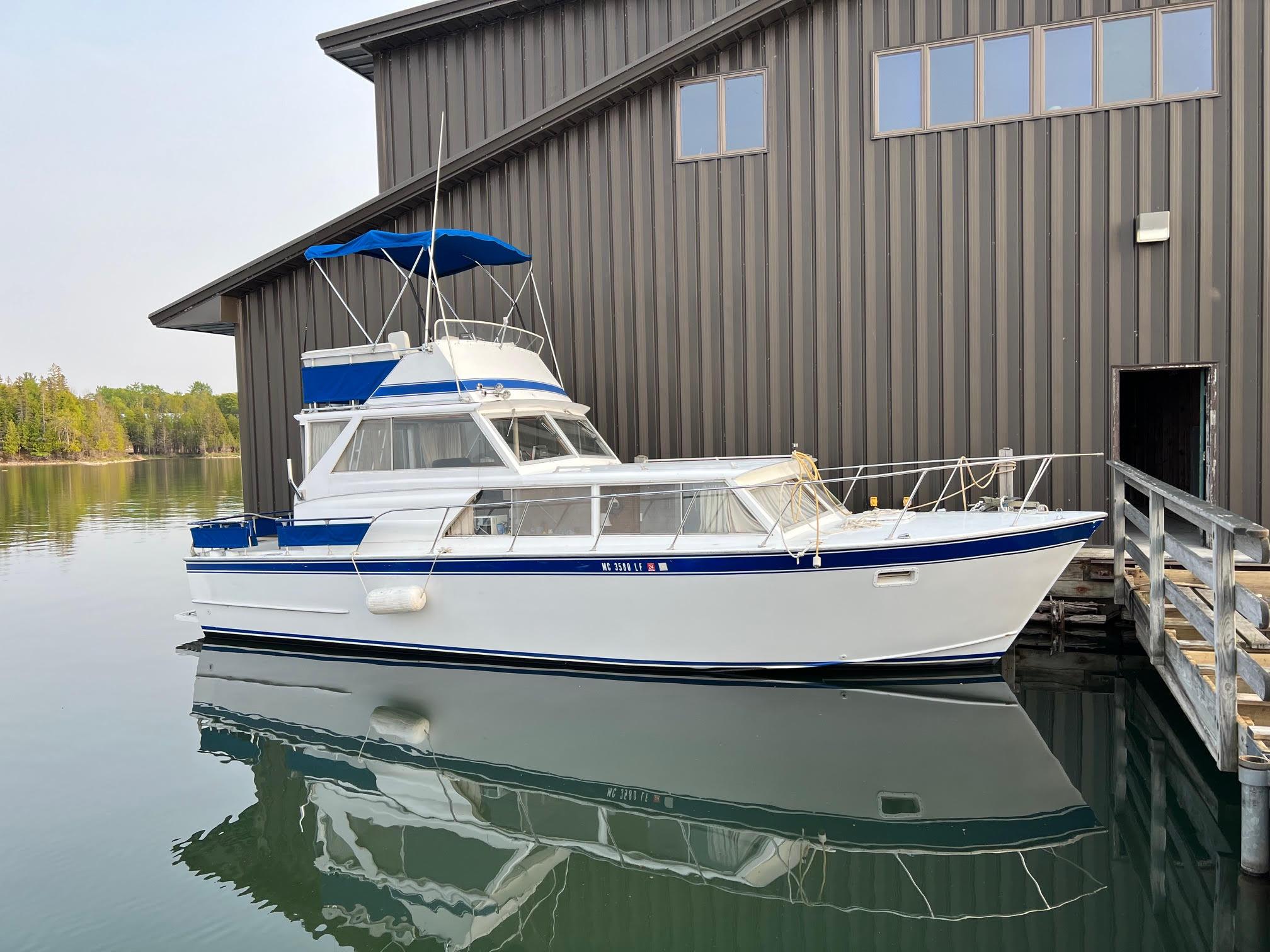 1975 Marinette 32' Cruiser Cruiser for sale - YachtWorld