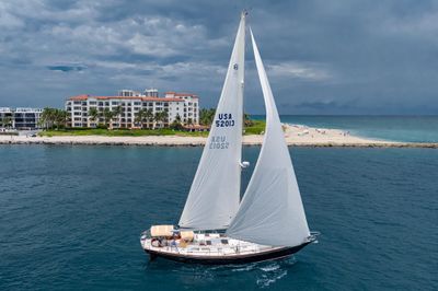 Yacht