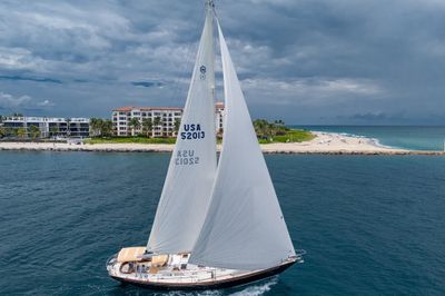 Yacht
