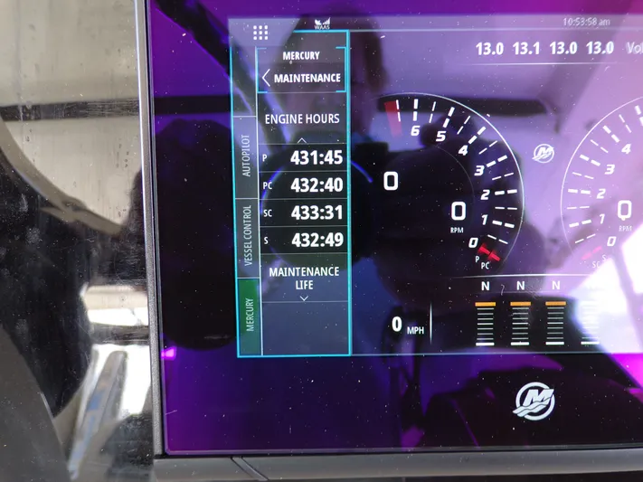  Yacht Photos Pics Boston Whaler 420 2018 engine hours display on screen.