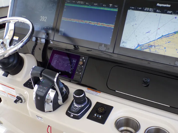 Yacht Photos Pics 2018 Boston Whaler 420 helm with navigation systems and controls.