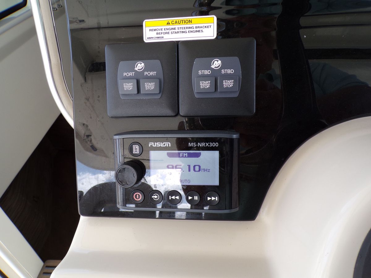 2018 Boston Whaler 42 