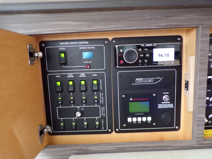  Yacht Photos Pics Control panel of a 2018 Boston Whaler 420 boat.