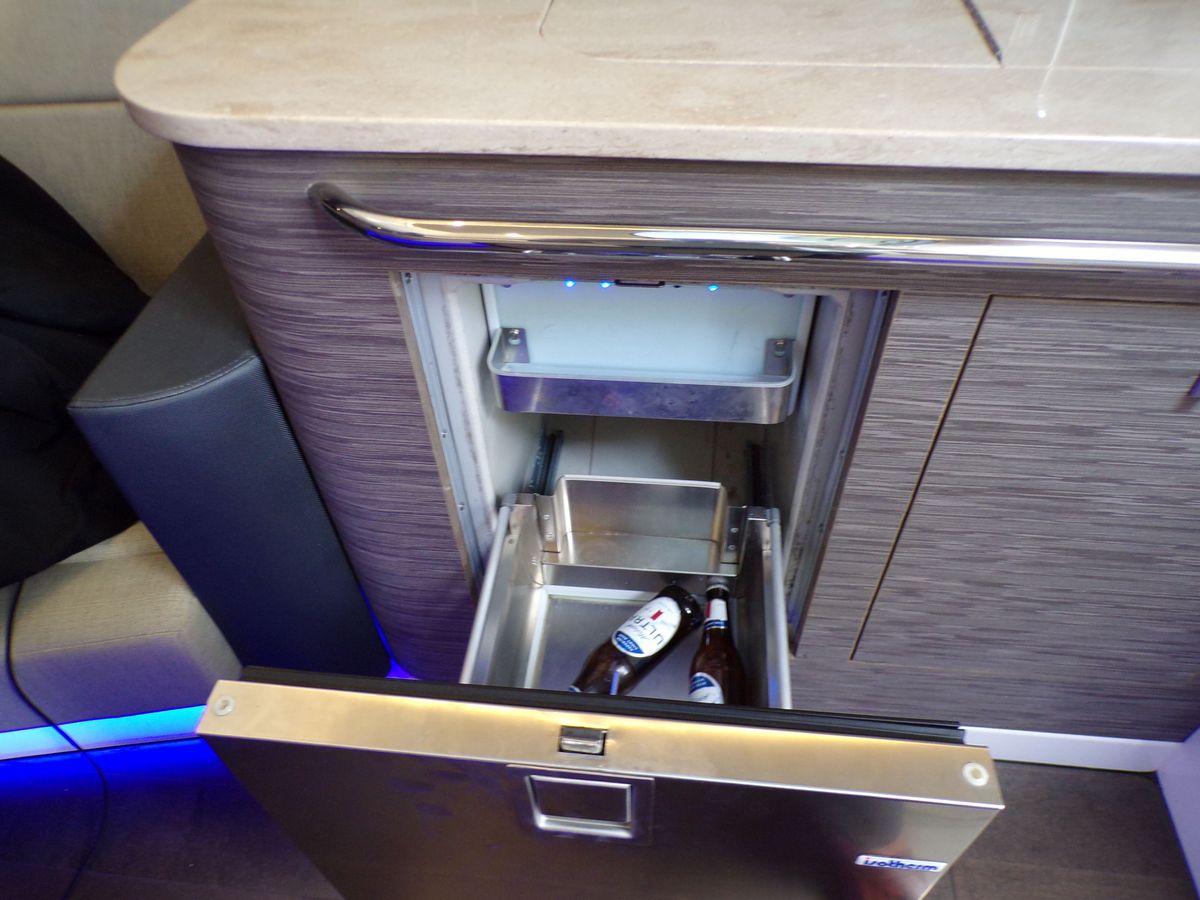 2018 Boston Whaler 42 