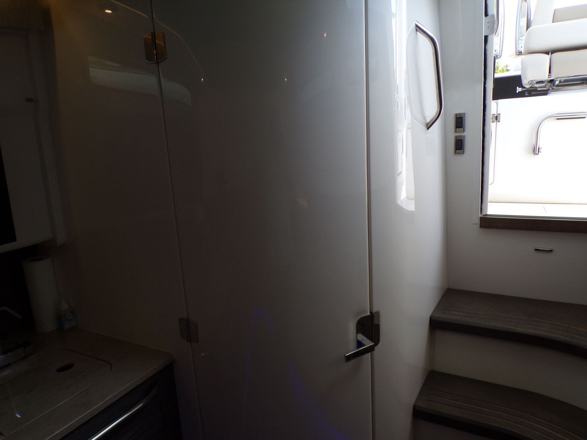 2018 Boston Whaler 42 