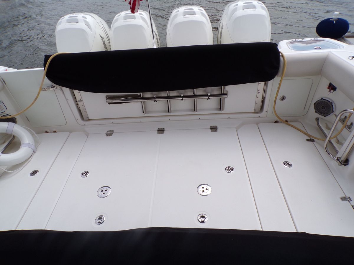 2018 Boston Whaler 42 