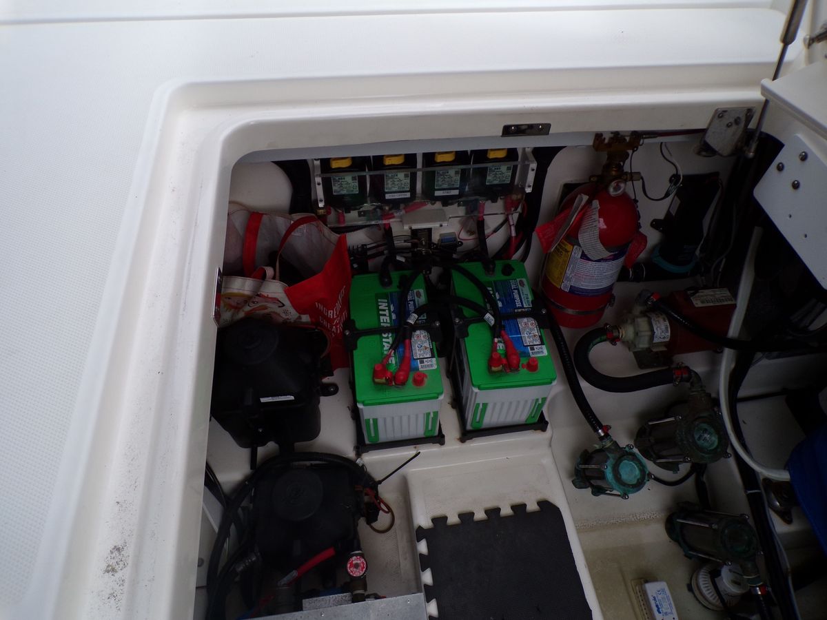 2018 Boston Whaler 42 