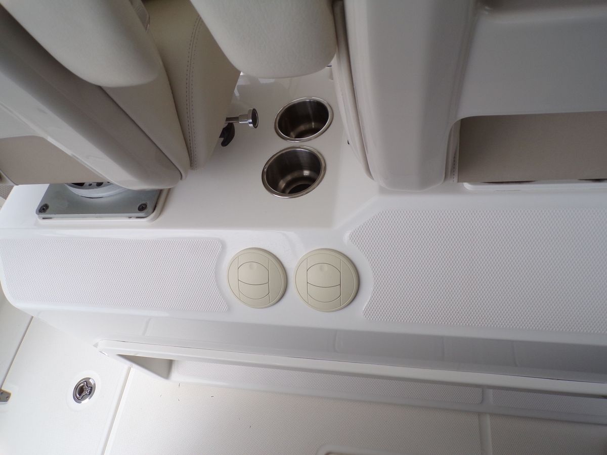 2018 Boston Whaler 42 